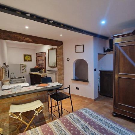 Monolocale In Tipica Casa Ligure Apartment Genoa Bagian luar foto